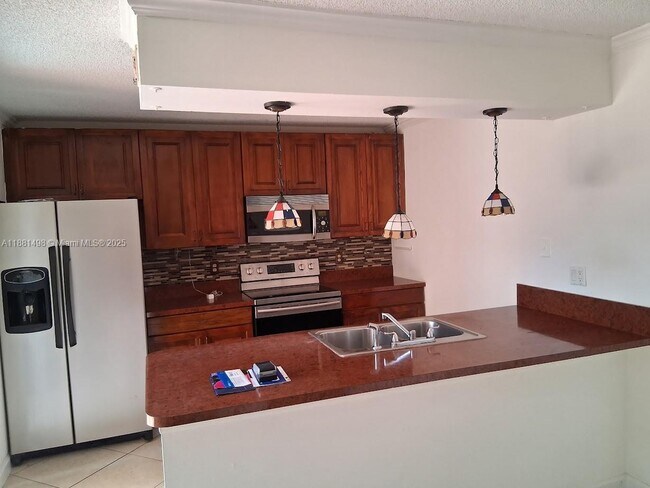 Foto del edificio - 8369 N Coral Cir