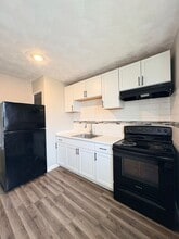 Building Photo - 9024 S Eldorado Dr