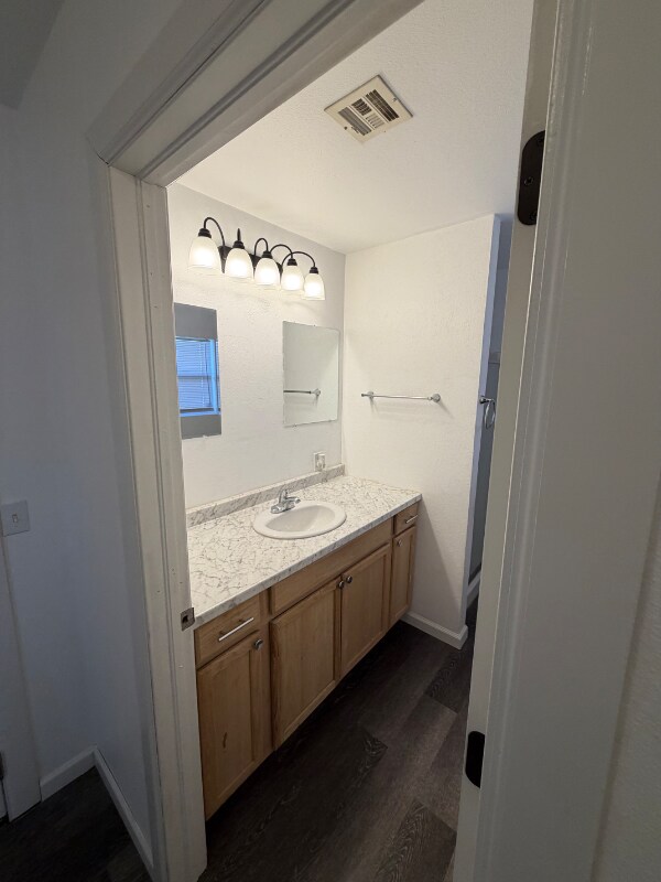 Foto del edificio - 406 Anderson Dr