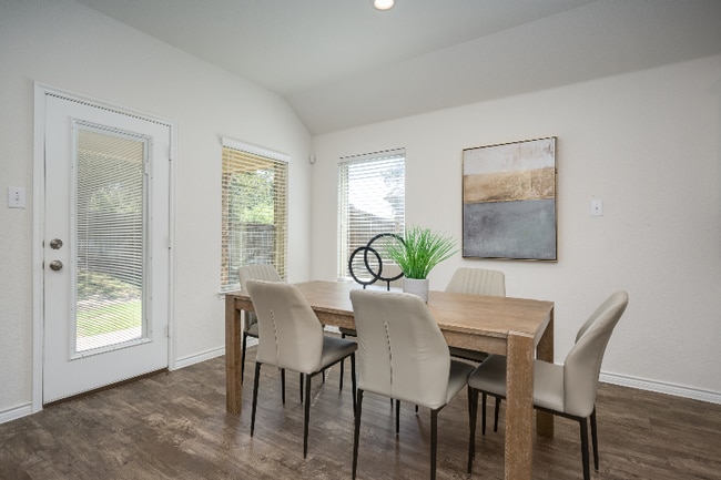 Building Photo - 3108 Dominion St