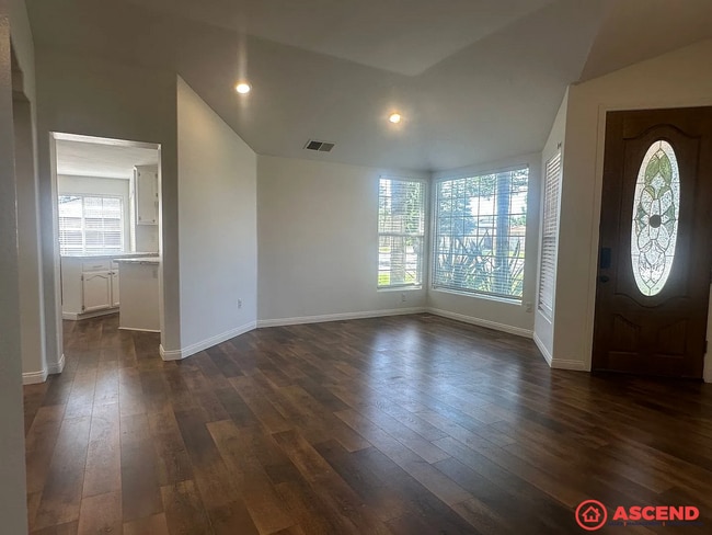 Building Photo - 10407 Loughton Ave