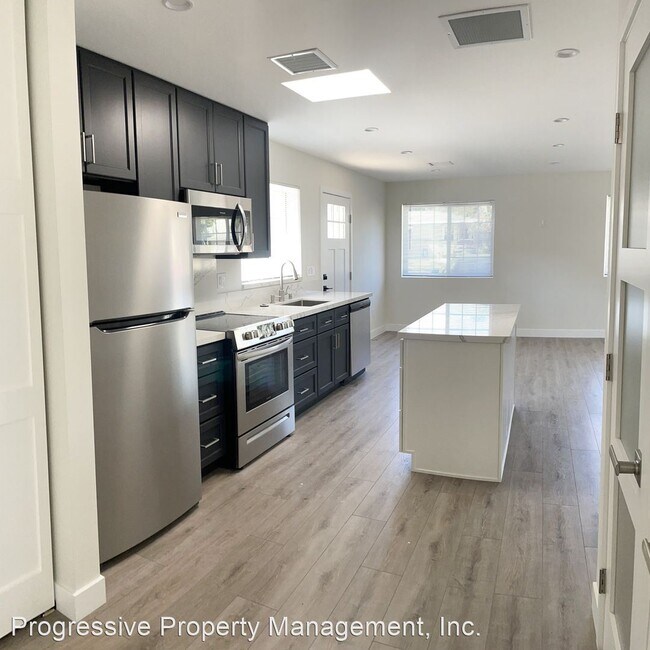 Building Photo - 1 br, 1 bath House - 3460 McNab Ave Unit A