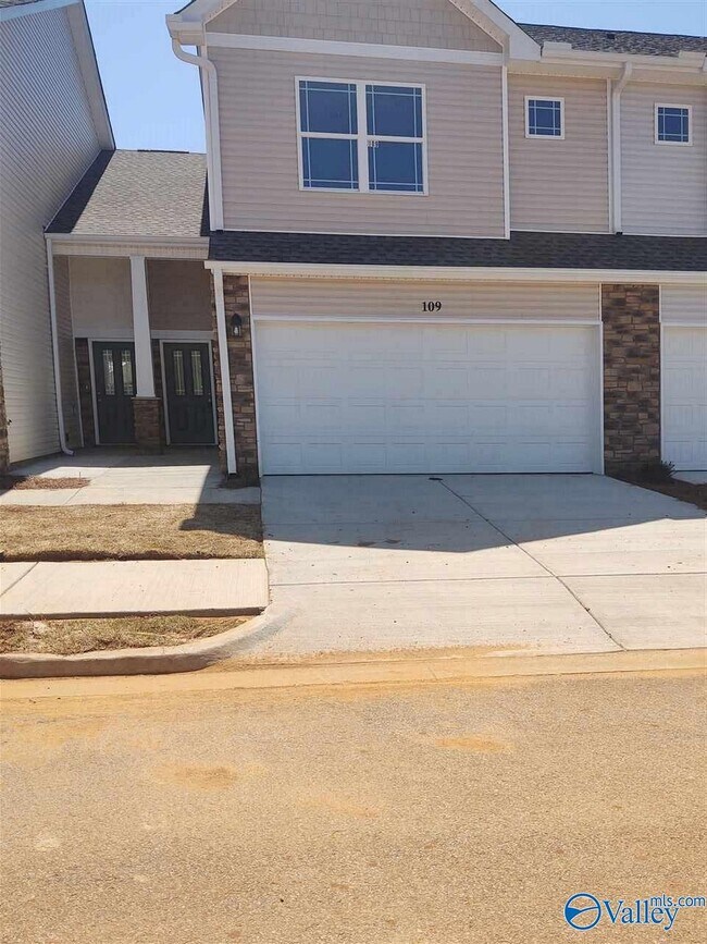 Building Photo - 109 Woodsbrook Pl SW