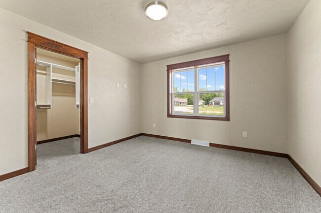 Foto del edificio - 5373 Pasture Ct