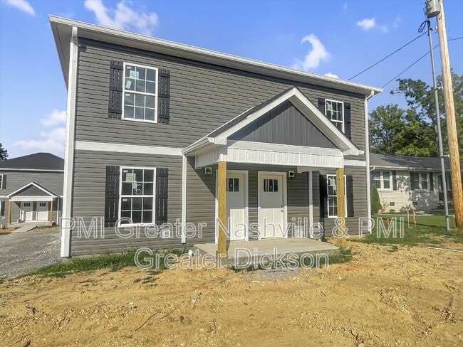 Building Photo - 826 Old Charlotte Rd