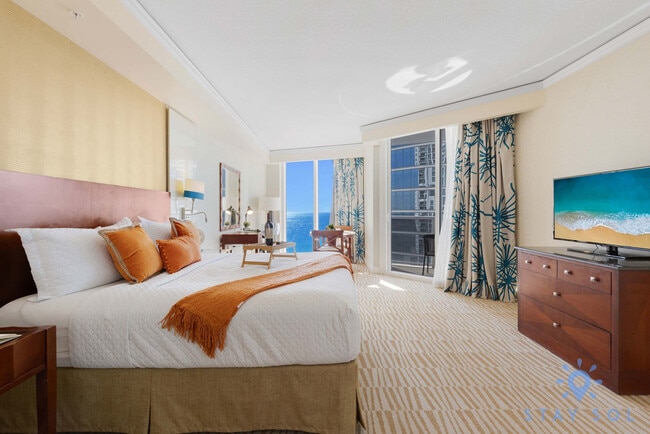 Building Photo - 18001 Collins Ave