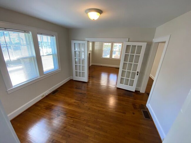 Building Photo - 4733 Germanton Rd-2BR/1BA-Northpoint HOUSE!!!