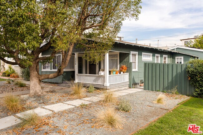 Foto del edificio - 126 Franklin Ct