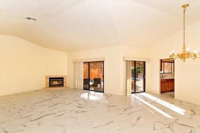 Building Photo - 67841 Jane Ln