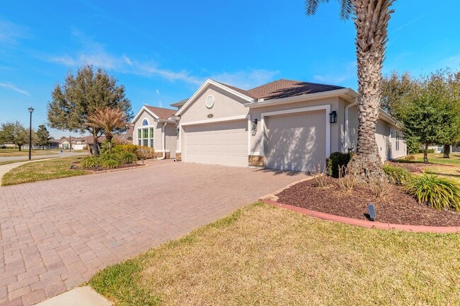 Building Photo - 68 Auberry Dr