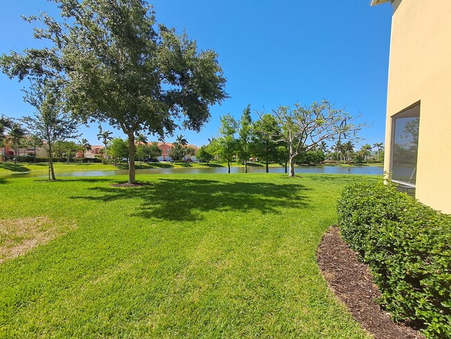 Building Photo - 16228 Via Solera Cir