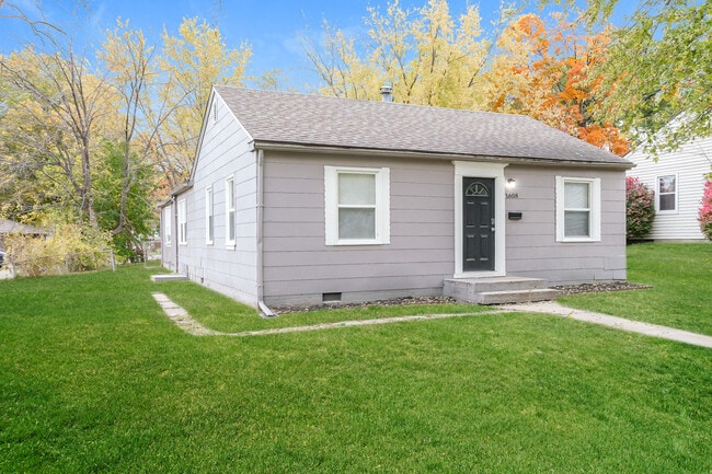 Building Photo - 1608 W Sheley Rd