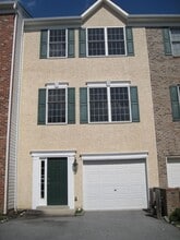 Building Photo - 125 Pumpkin Patch Ln