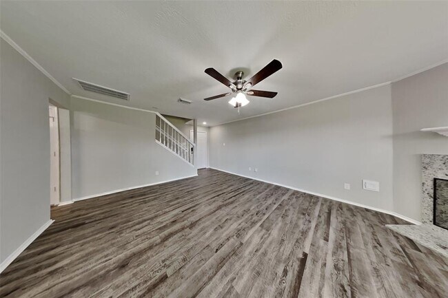 Foto del edificio - 11818 Sandy Stream Dr