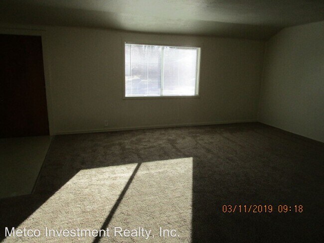 Building Photo - 3 br, 2 bath House - 2150 Van Buren