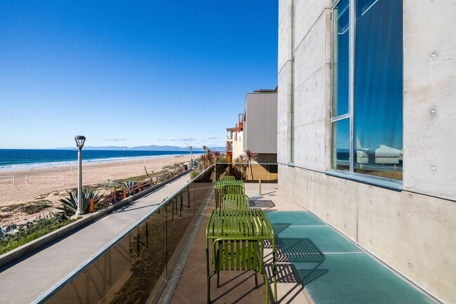 Foto del edificio - 1812 The Strand