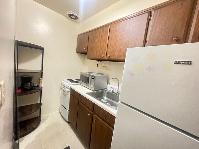 Foto del edificio - 55 Fieldstone Dr