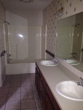 Building Photo - 1345 Shadowalk Dr