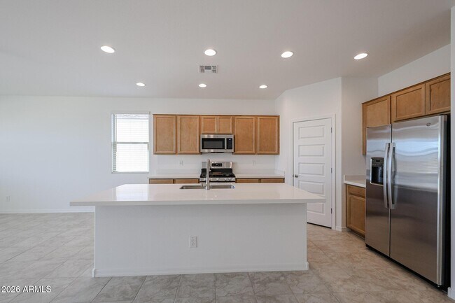 Foto del edificio - 26125 N 170th Ave