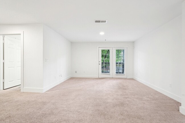 Building Photo - Wesley Hampstead Apartments at Douglasville