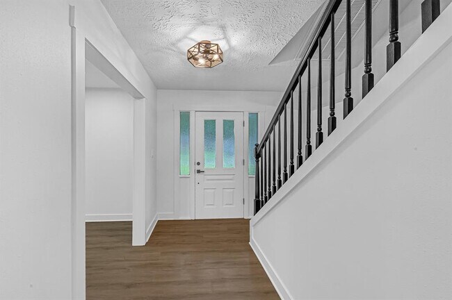 Foto del edificio - 16218 Coral Bay St