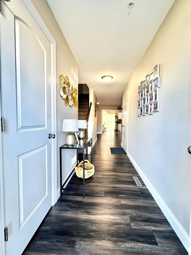 Building Photo - 331 Briar Ridge Cir