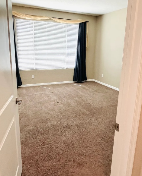 Foto del edificio - 774 Bridle Path Ln