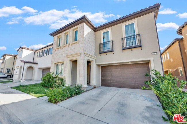 Building Photo - 20810 Spruce Cir