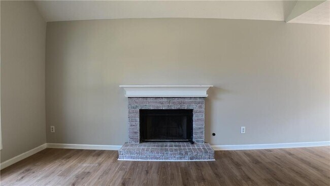 Foto del edificio - 2575 Overlake Dr