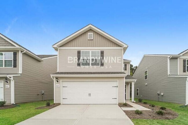 Foto del edificio - 8425 Deerwood Rd
