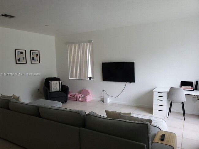 Foto del edificio - 10270 SW 59th St