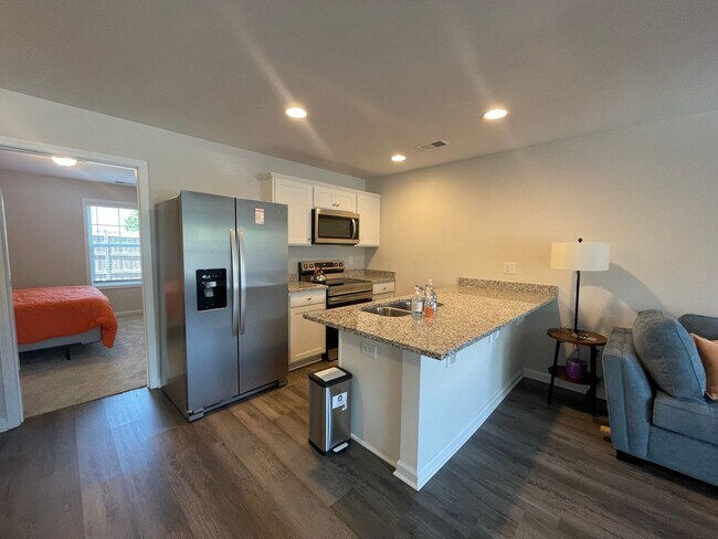 Building Photo - Brand New Townhome in Clemson, SC