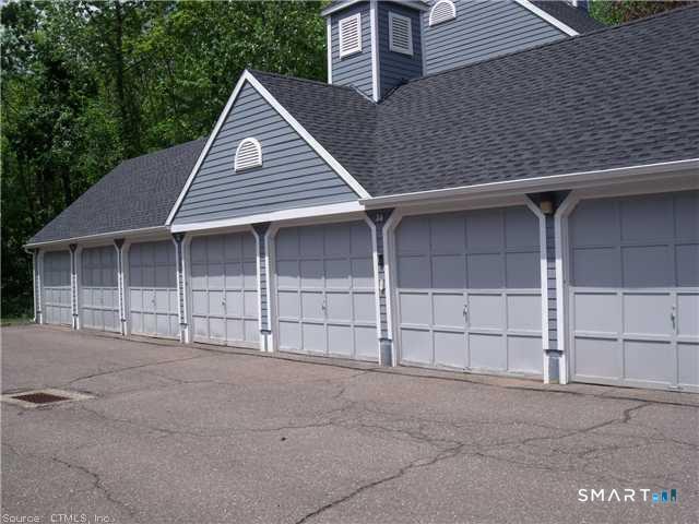 Foto del edificio - 26 Farmington Meadow Dr