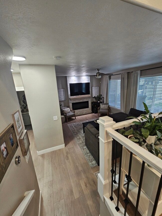 Building Photo - 5778 Ballerina Way