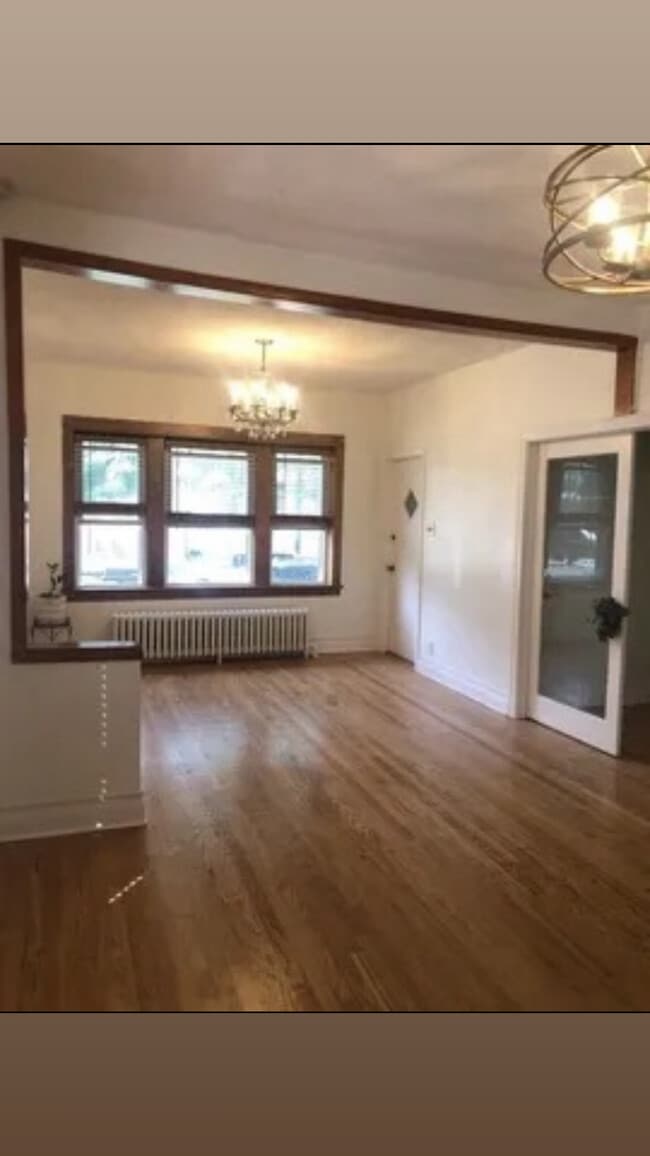 Building Photo - 1409 S 61st Ave