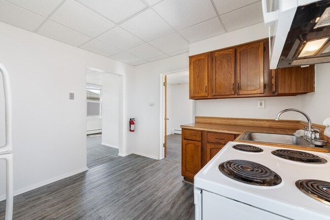 Building Photo - 765 4th St