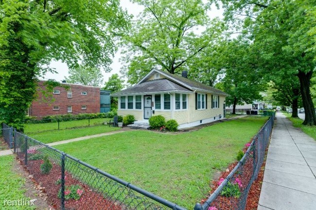 Building Photo - 3 br, 2 bath House - 2722 26th Street, NE