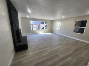 Building Photo - 3450 Cherokee Ave