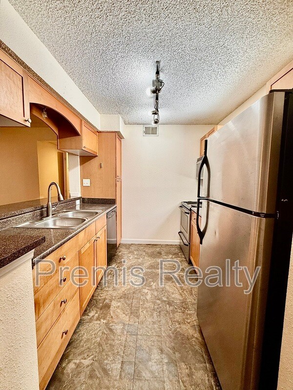 Foto del edificio - 2500 Winding Creek Blvd