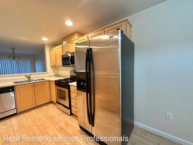 Foto del edificio - 3 br, 2.5 bath House - 10765 SW Canterbury...