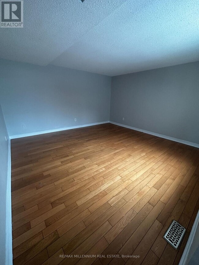 Photo du bâtiment - 74 Shady Pine Cir