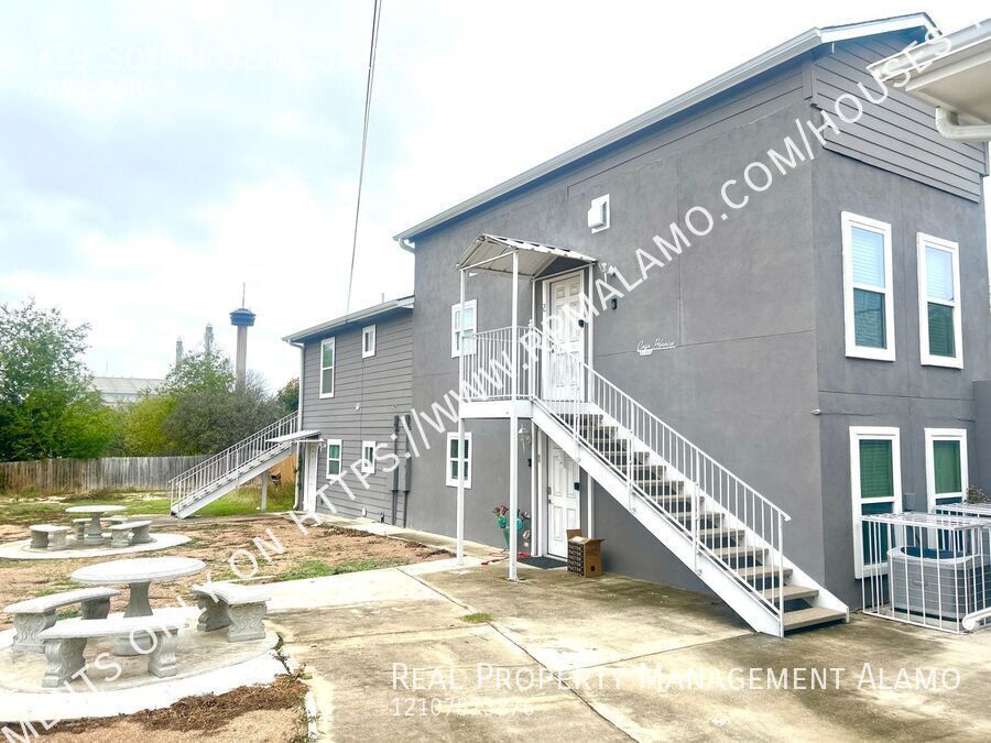 Primary Photo - AVAILABLE NOW! FULLY FURNISHED OPTION 2 Be...