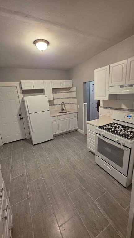 Building Photo - 10 Itasca St