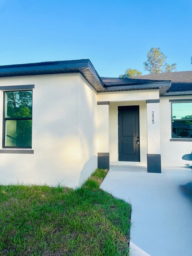 Foto principal - 2425 Millie Ave S