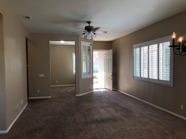 Building Photo - 2Bedroom 2Bathroom Home in the 55+ community!