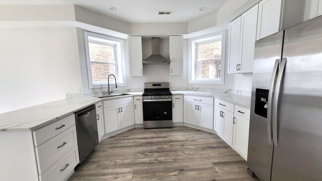 Foto del edificio - 2904 W Nelson St