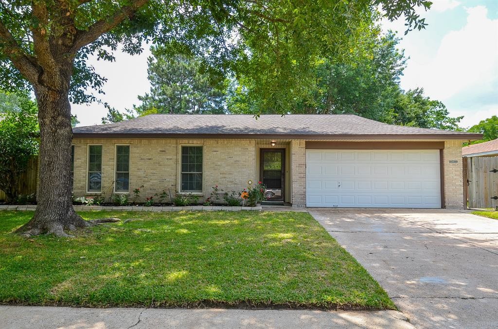 Primary Photo - 23911 Pepperrell Pl St