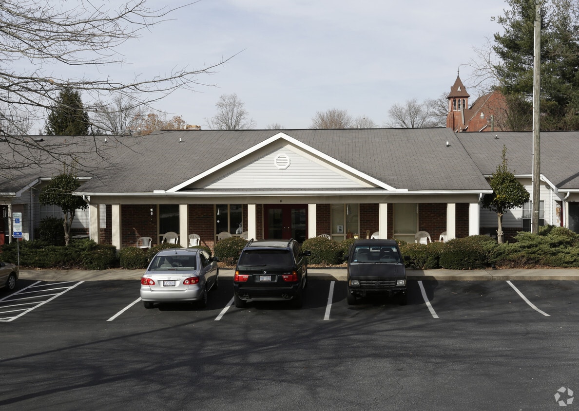 Building Photo - Mountain Springs