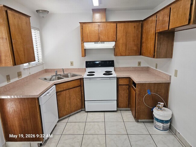 Foto del edificio - 4347 W Monte Vista Ave
