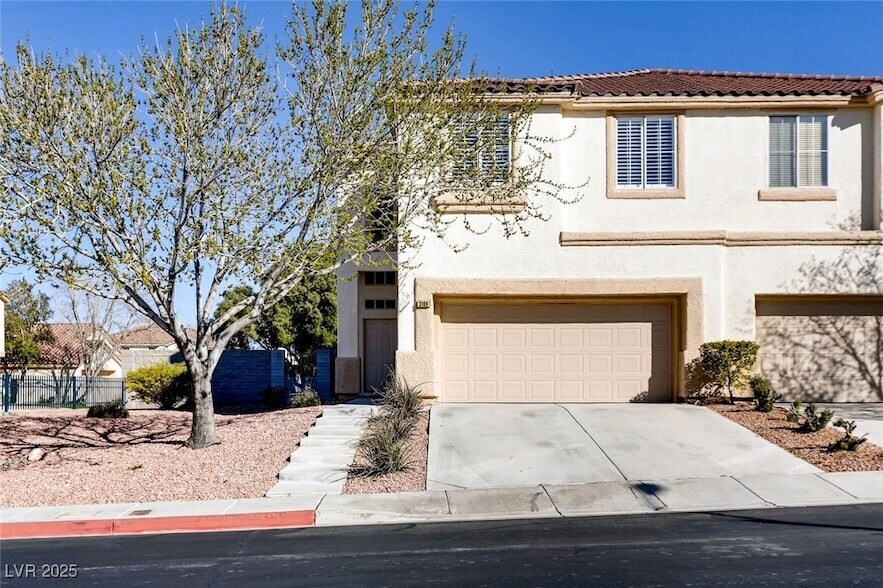 Primary Photo - 3106 Maple Ridge Ct